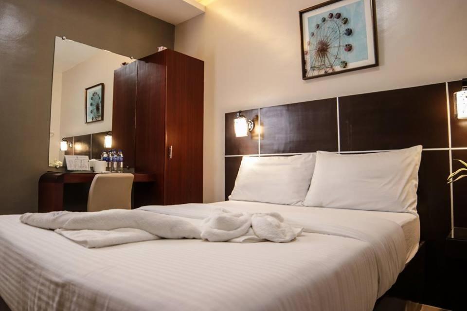 Mezza Hotel Koronadal Exterior photo