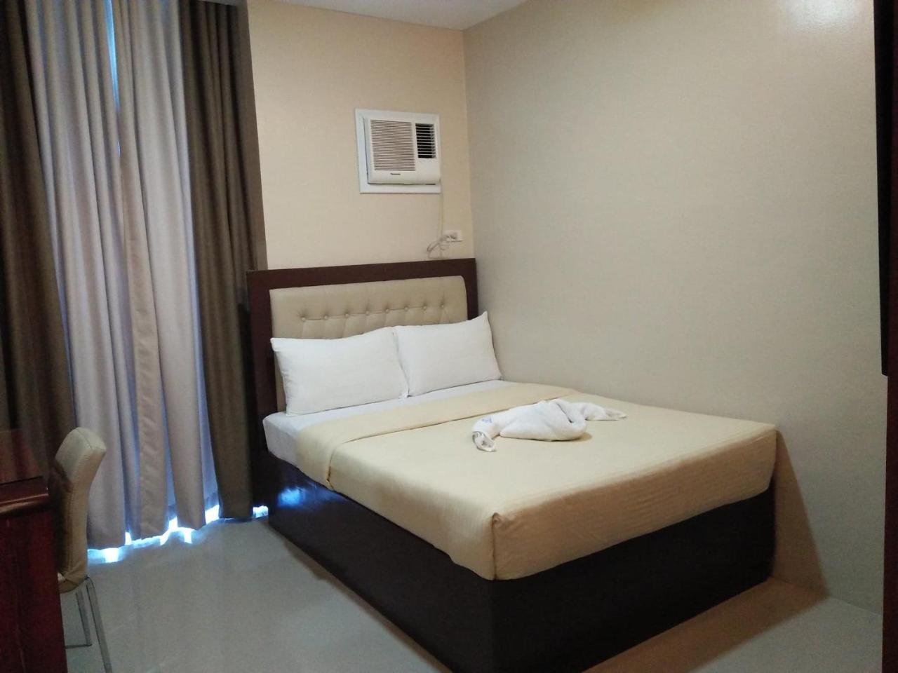 Mezza Hotel Koronadal Exterior photo
